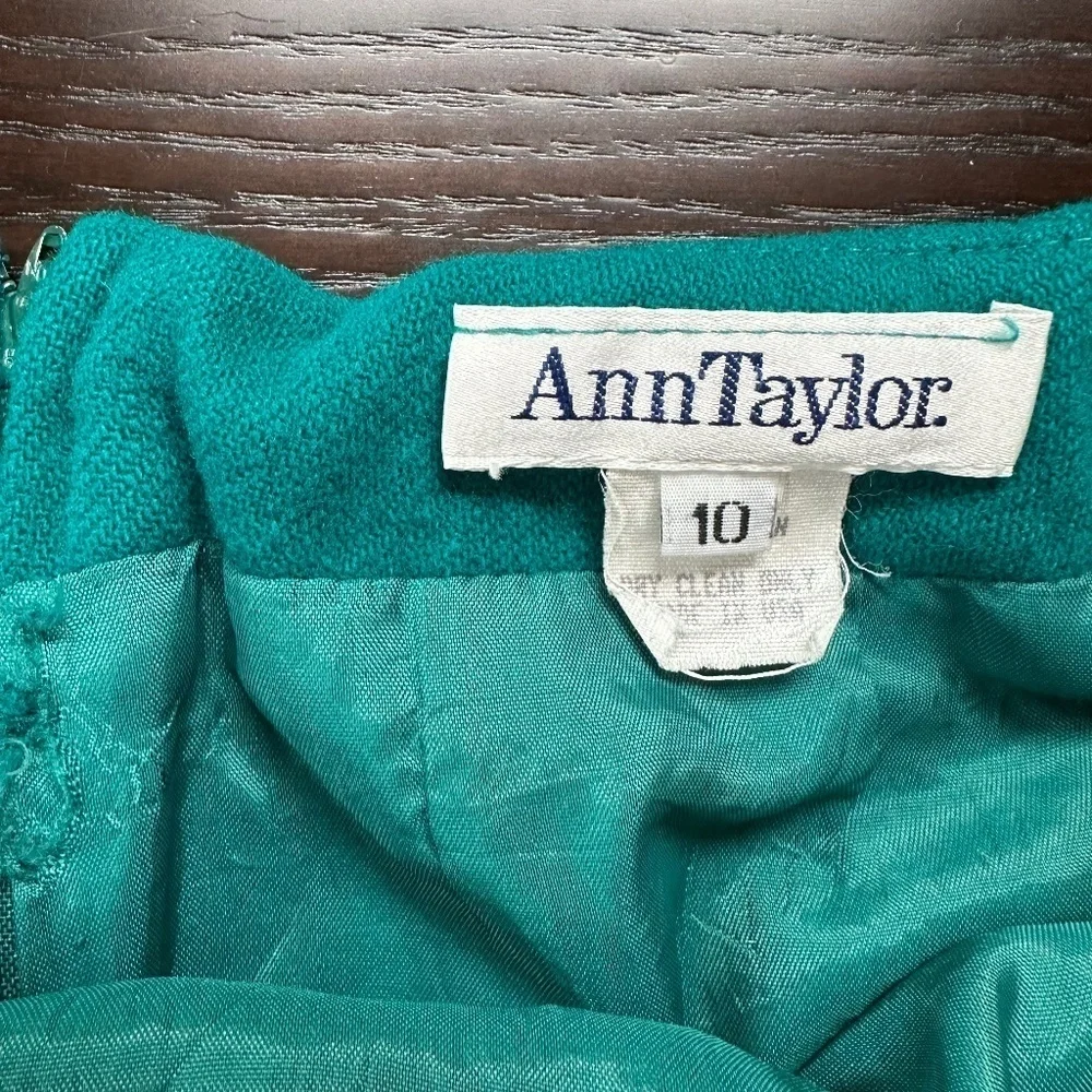 Ann Taylor free gift